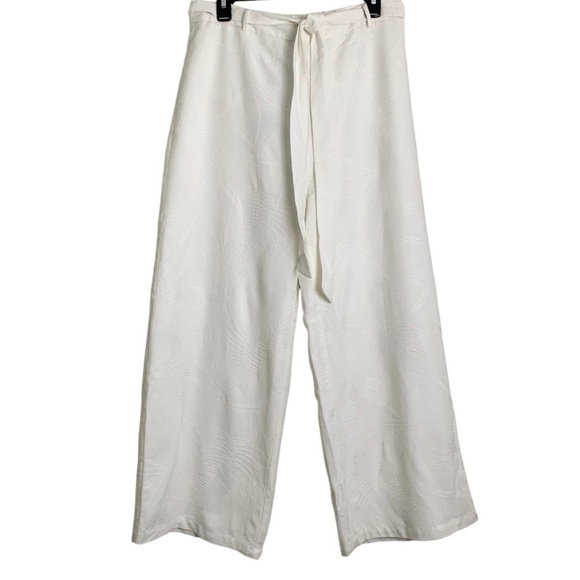 NEW LUCY PARIS Creamy White Wide Leg Textured Pants Size Large 12/14 - Picture 3 of 12